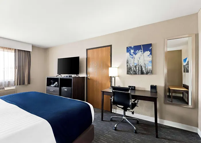 Western Hotel 3*